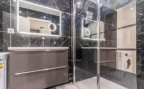 Le Marbré design 60m2, Deux étoiles, parking gratuit
